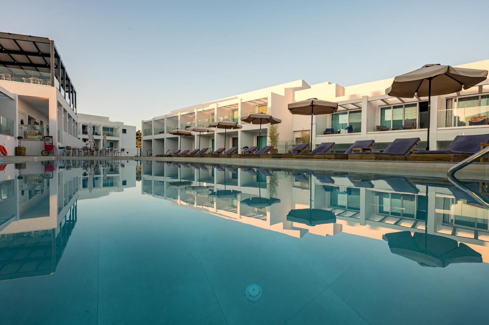 Mirage Bleu Hotel Tragáki Kültér fotó