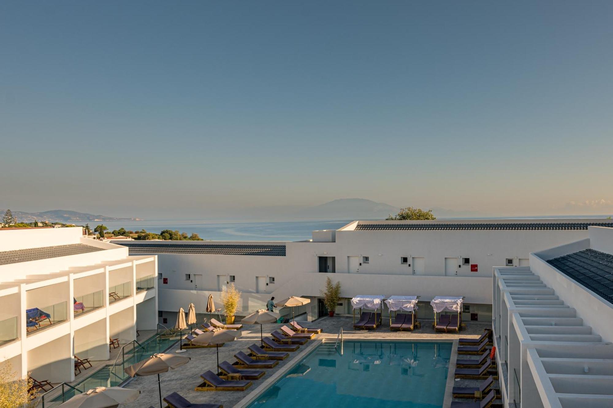 Mirage Bleu Hotel Tragáki Kültér fotó