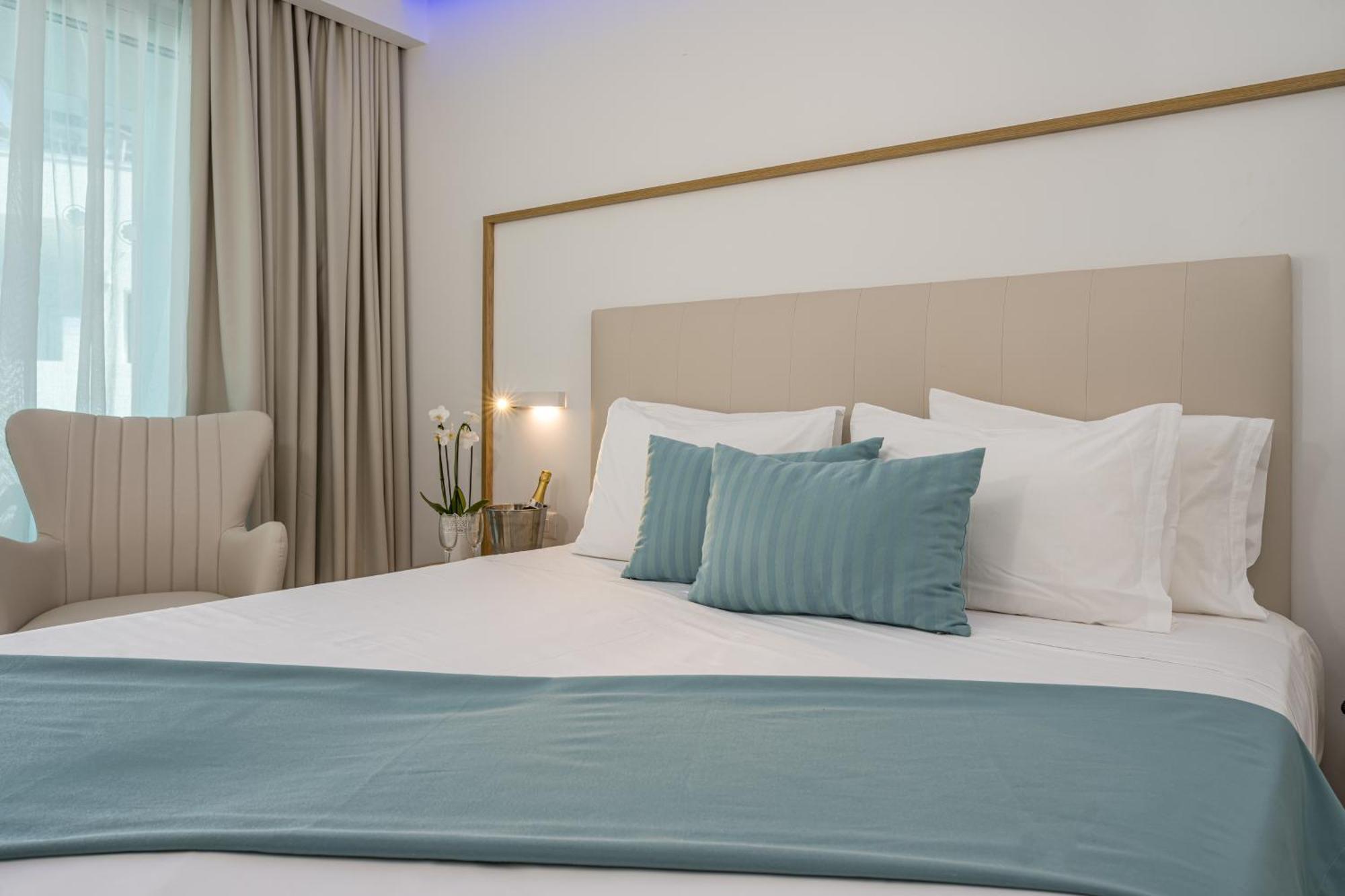 Mirage Bleu Hotel Tragáki Kültér fotó